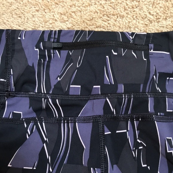 Sweaty Betty XXl zero gravity 7/8 length leggings. - Picture 5 of 11